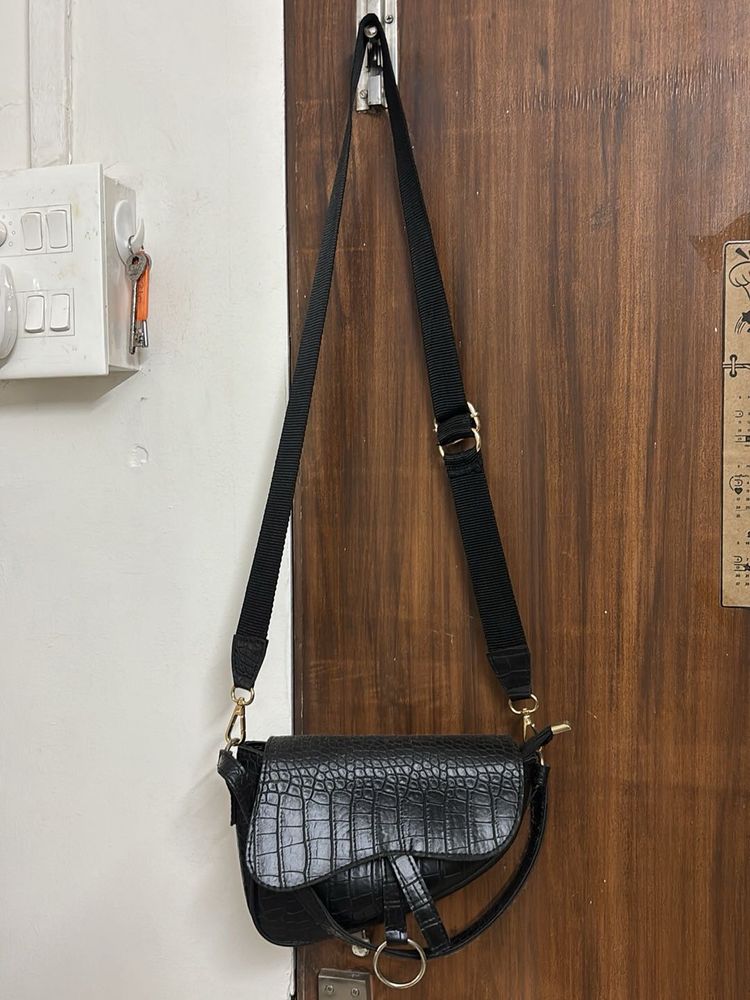 Stylish Black Croc Embossed Crossbody Bag