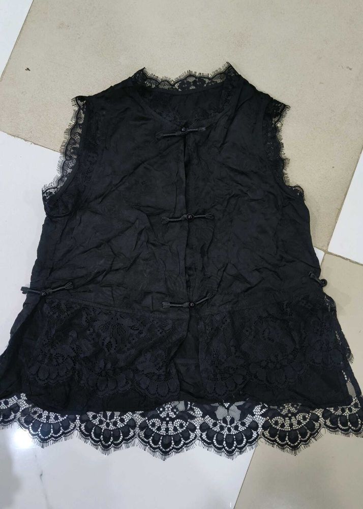 Elegant Black Lace Sleeveless Blouse