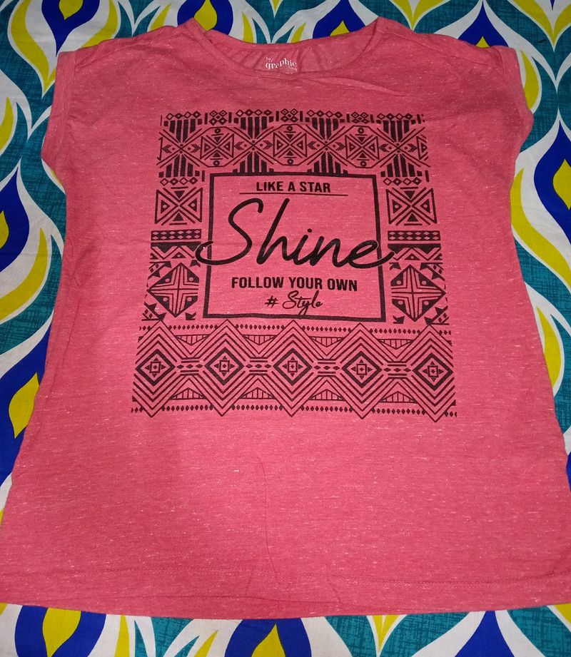 This is a beautiful fit top