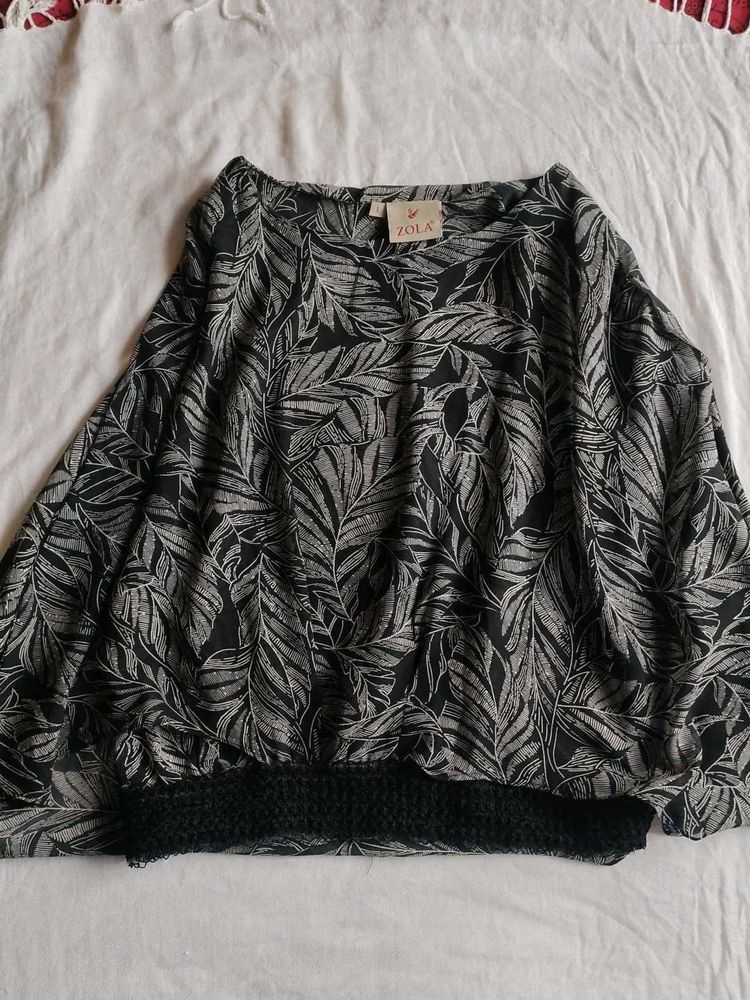 Chic Leaf Print Top