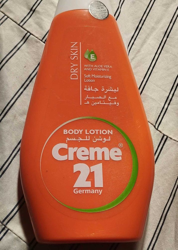 Creme 21 Body Lotion with Aloe Vera &amp; Vitamin E