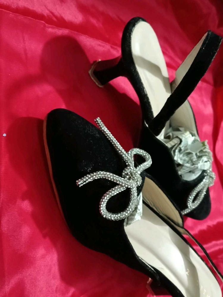Black Velvet Bow Heels