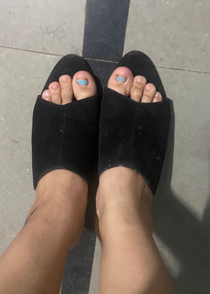 Black Peep-Toe Mules