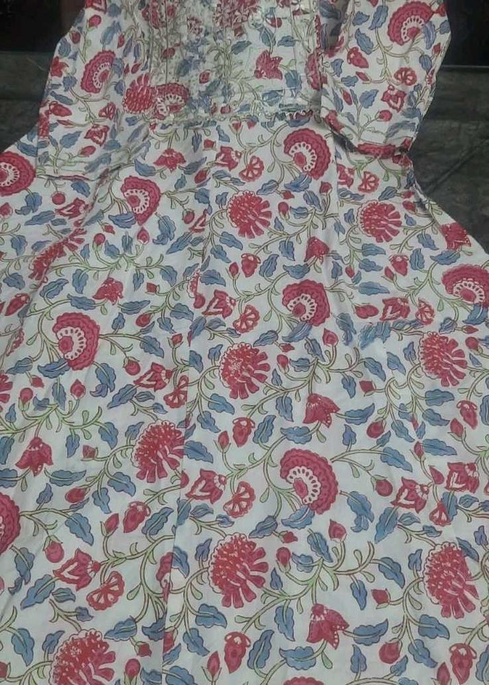 Beautiful anarkali Floral Print Kurta