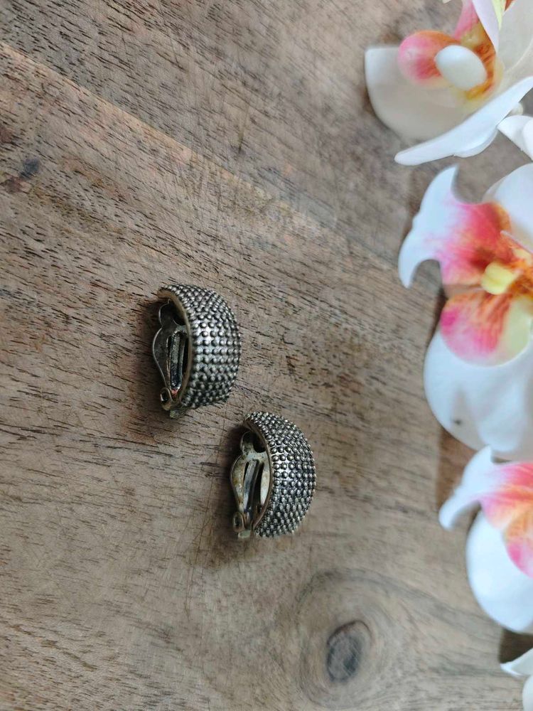 Vintage Chic Textured Clip-On Earrings