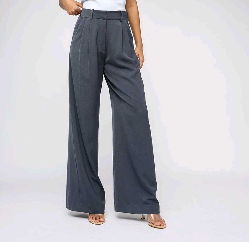 Chic Wide-Leg Trousers