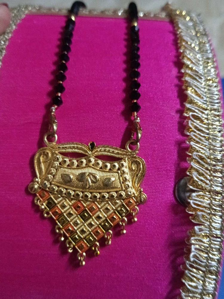 Beautiful Gold Mangalsutra