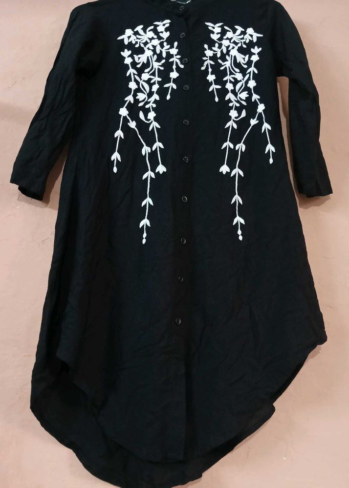 Black Embroidered Tunic Top