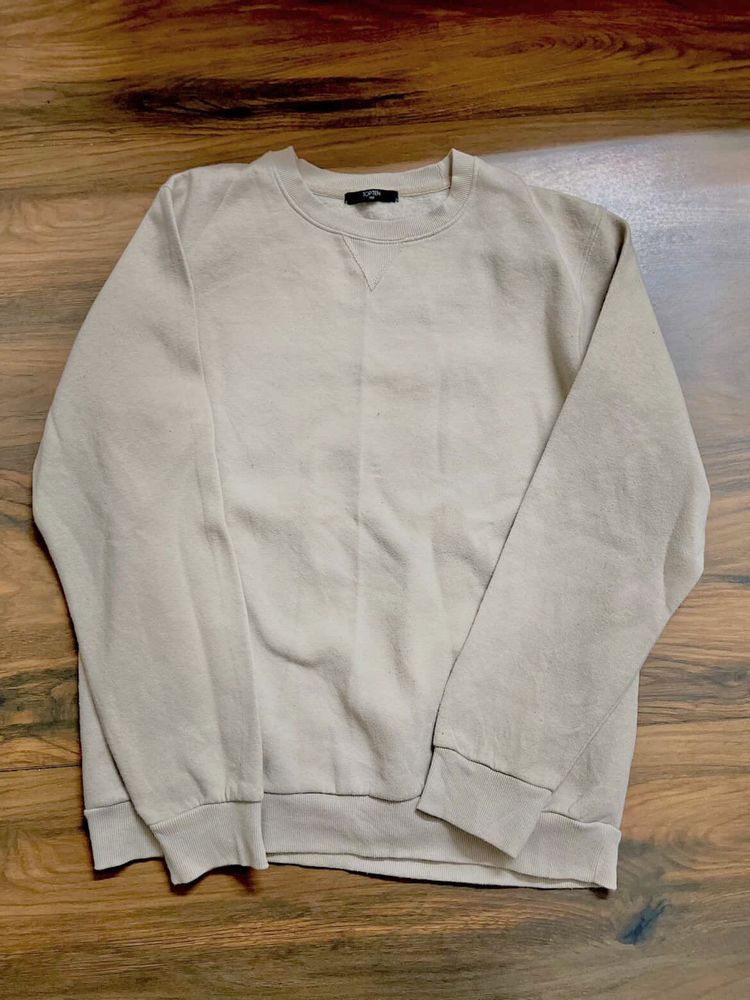 Comfortable Light Brown Sweatshirt