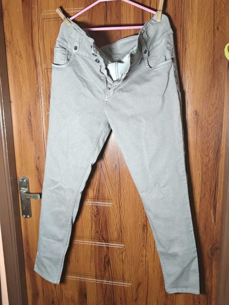 Free delivery - Light Grey Slim Fit Jeans