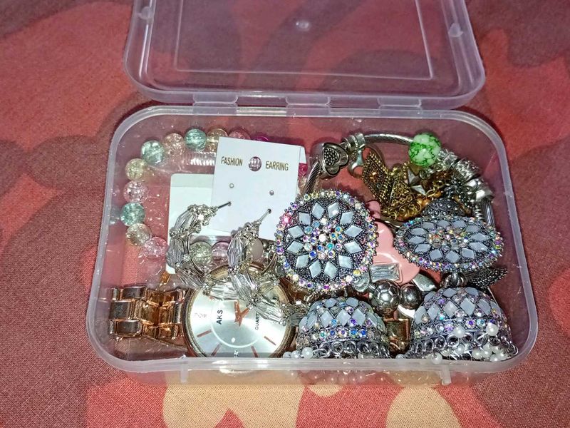 Assorted Jewelry Set
