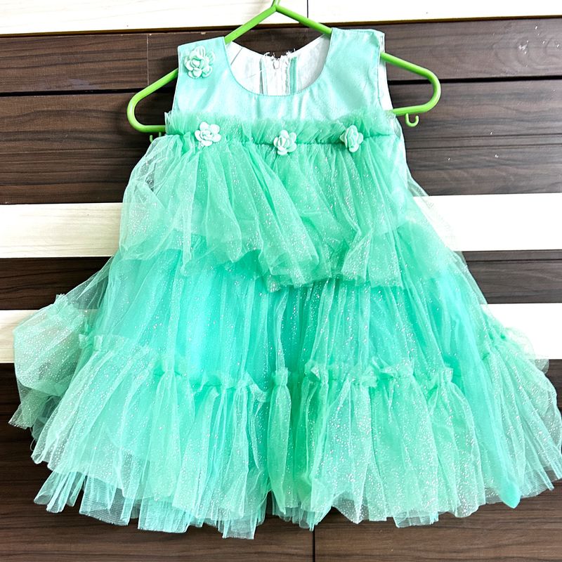 Its too tight for my toddler not used item