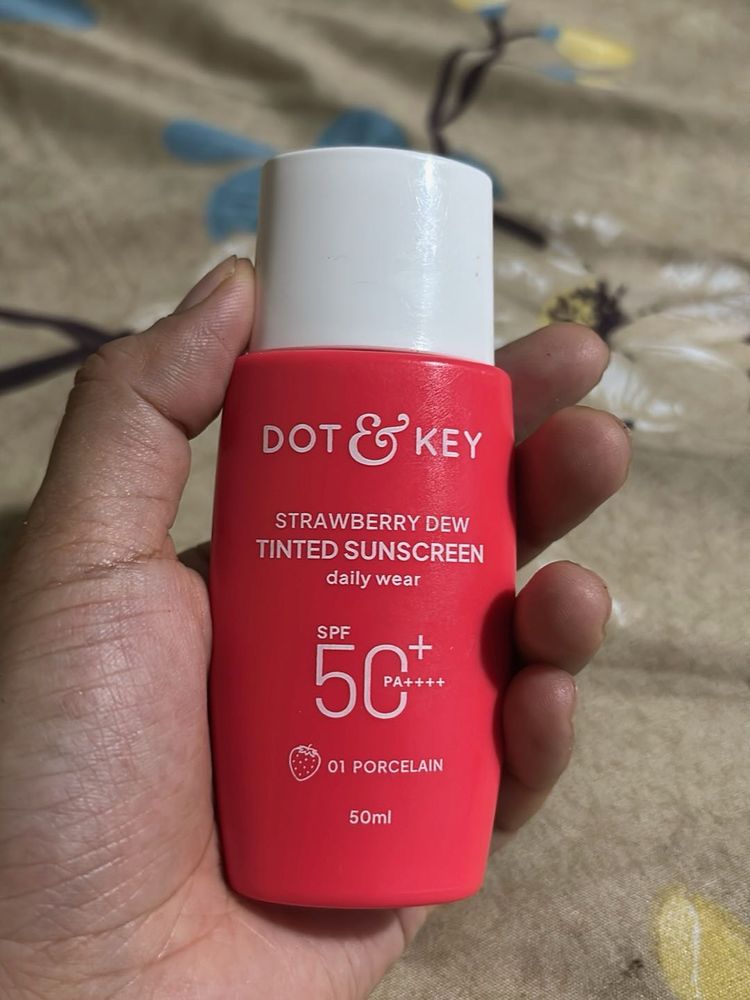 Dot &amp; Key Strawberry Dew Tinted Sunscreen
