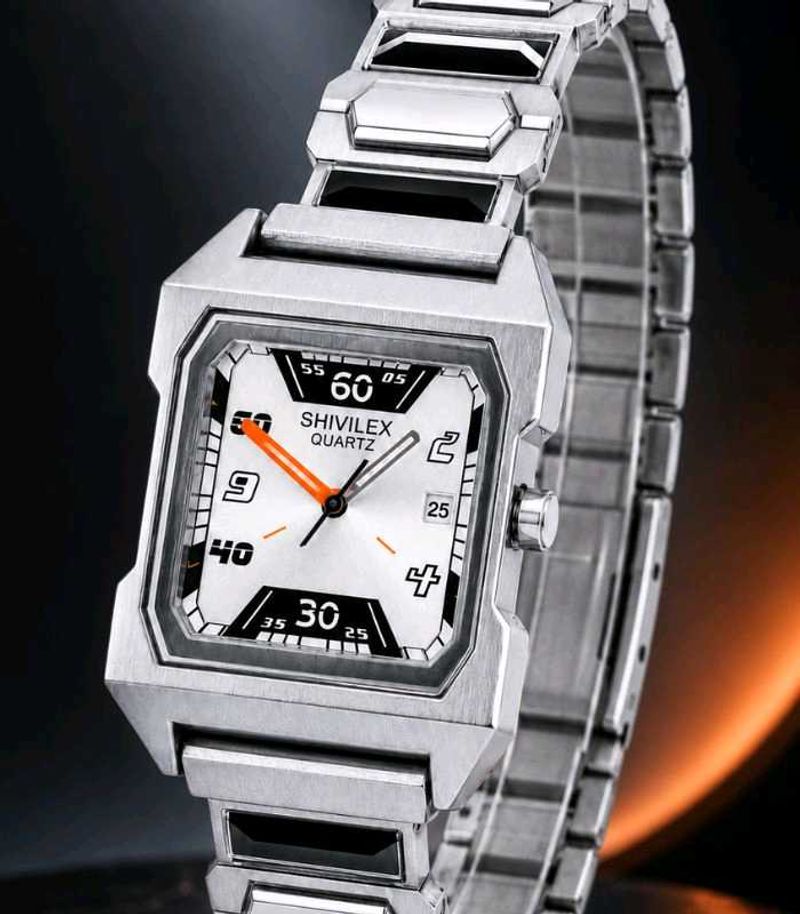 Stylish Men's Silver Quartz Watch