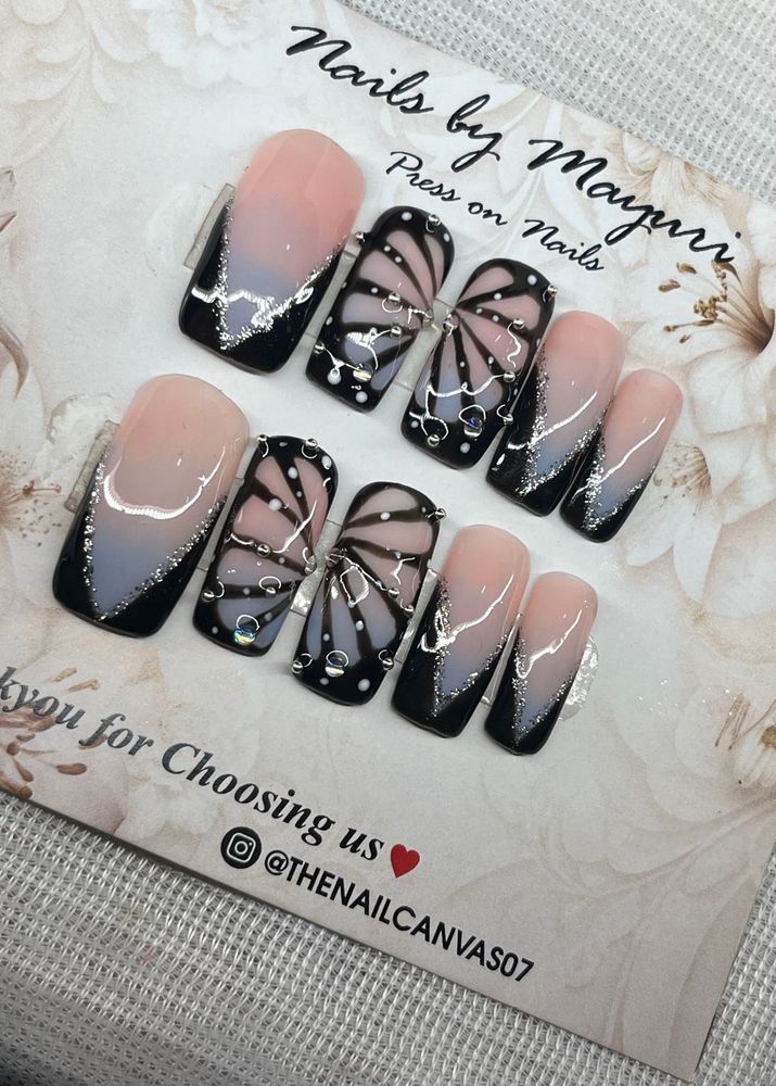Butterfly Press-On Nails Set