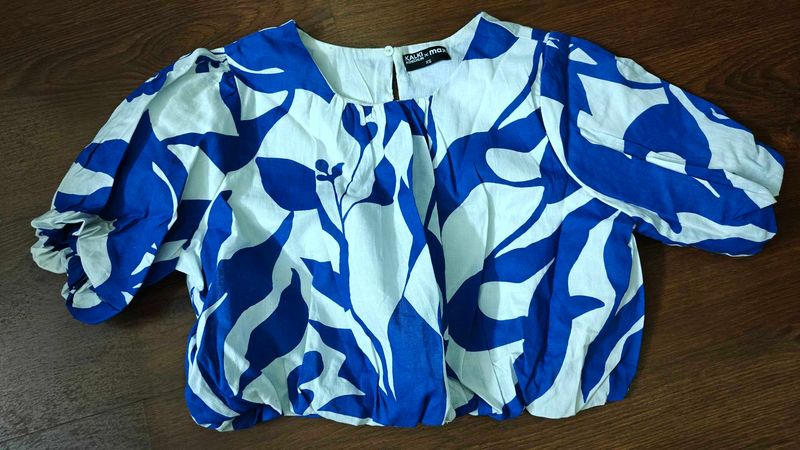 Kalki Koechlin Blue &amp; White Floral Puff Sleeve Top