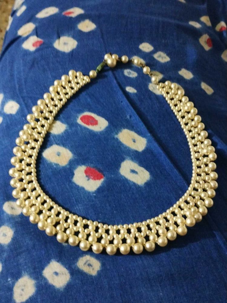 Elegant Pearl Necklace
