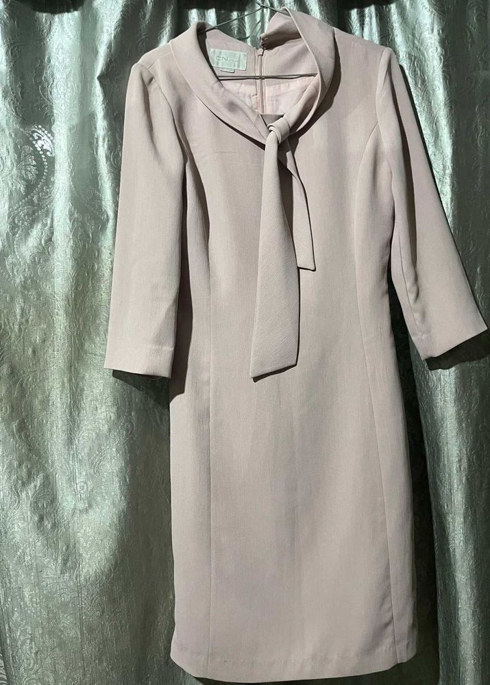 Elegant Pink Tie-Neck Dress
