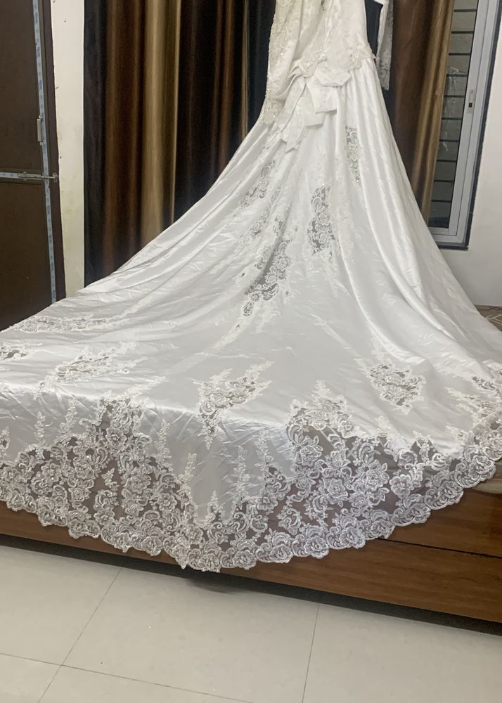 Wedding Gown So Beautiful 🤩