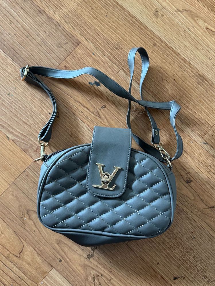 Chic Quilted Crossbody Bag