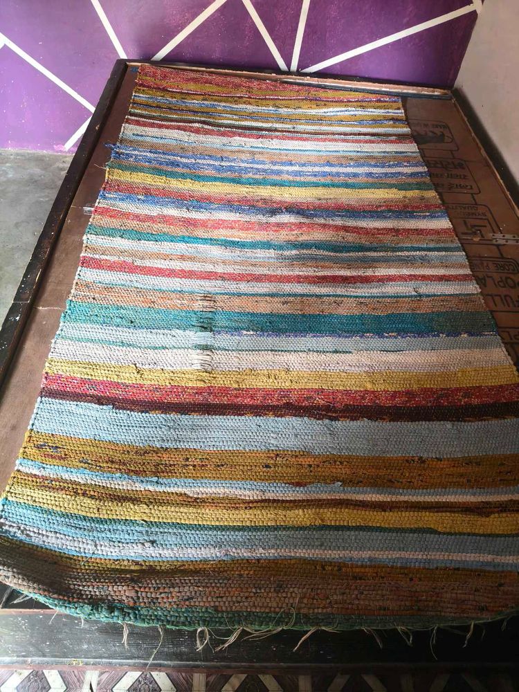 Multicolored handmade dari