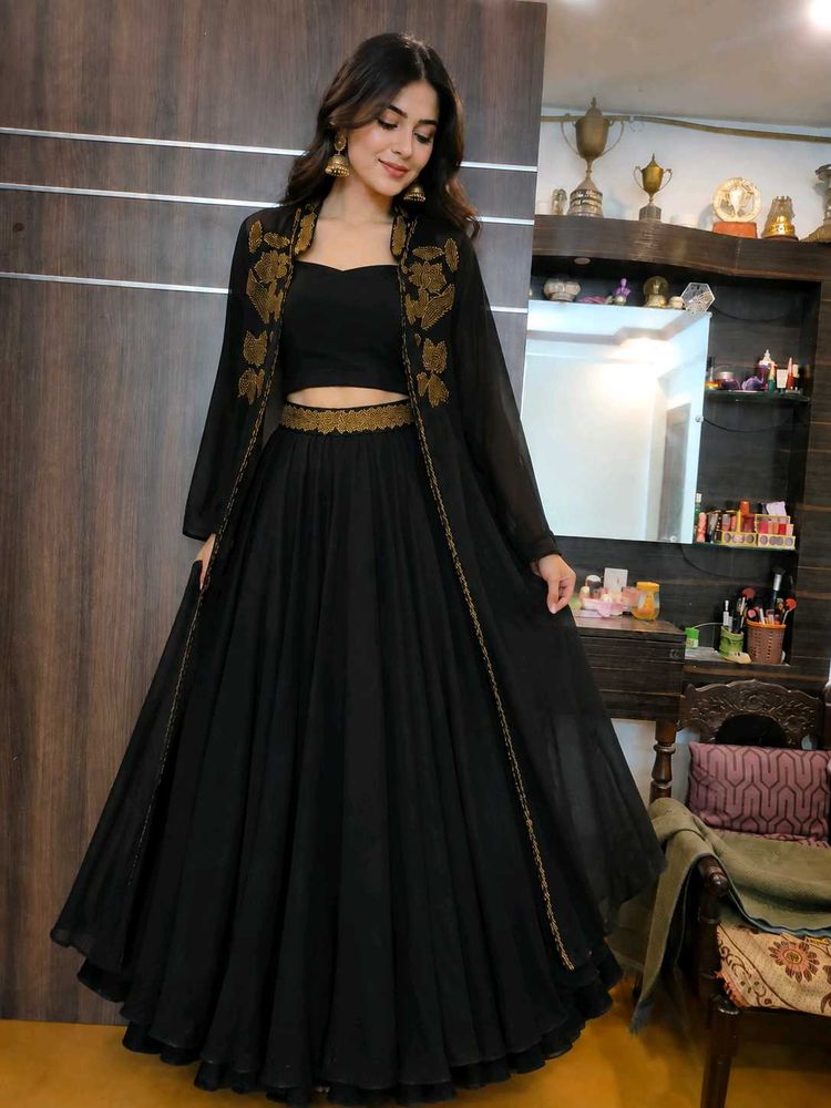 Shrug top skirt set