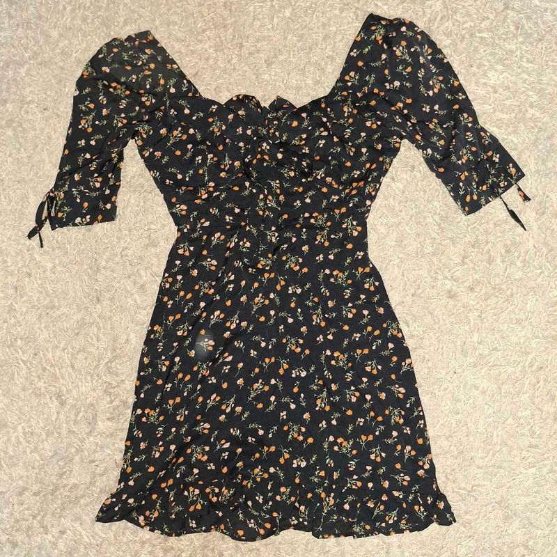 Chic Floral Print Mini Dress