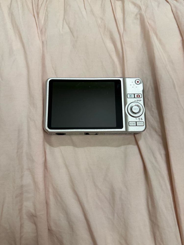 Digital Camera