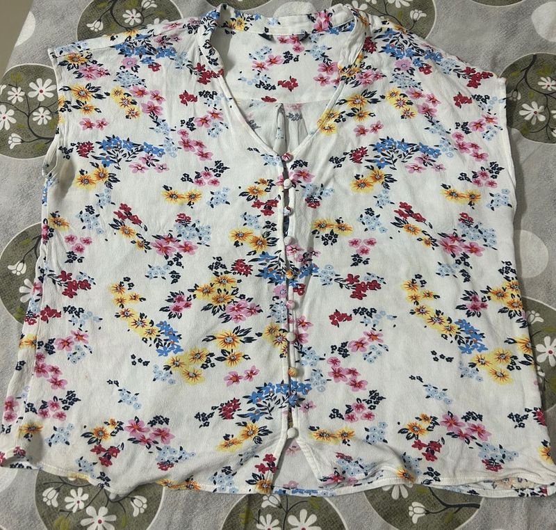 Floral Button-Up Tunic Top