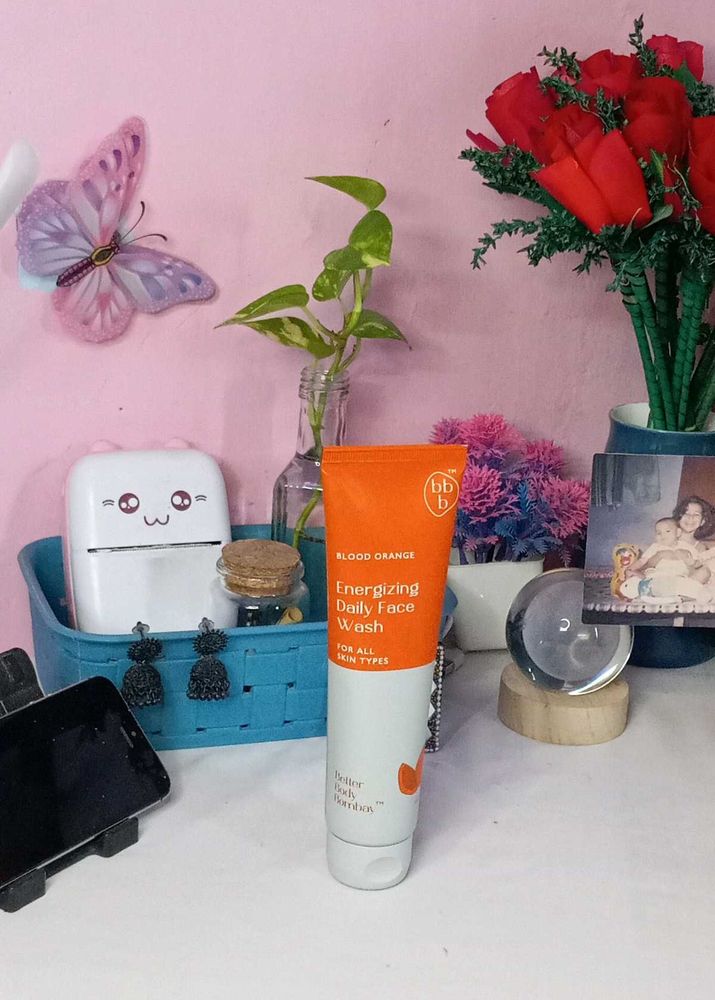 Energizing Face Wash