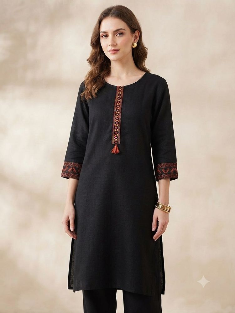 Imara Black Embroidered Cotton Kurta (Size S)