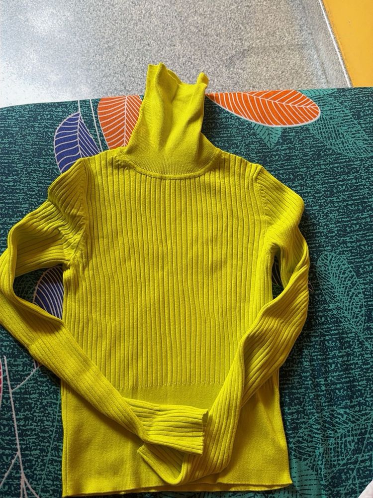 Ribbed Yellow Turtleneck Top