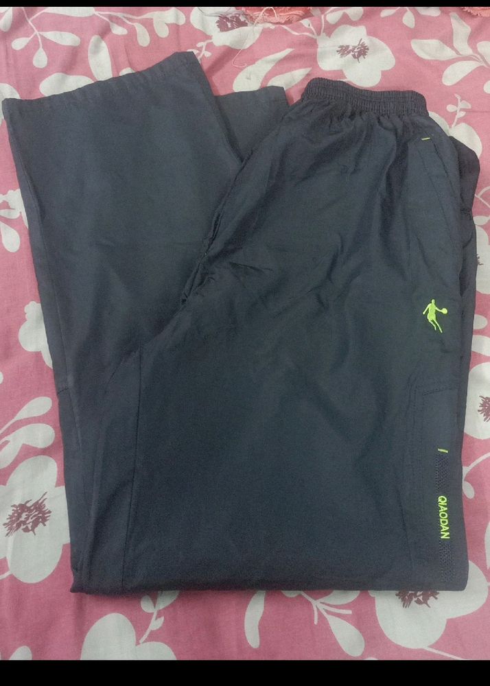 Trackpant