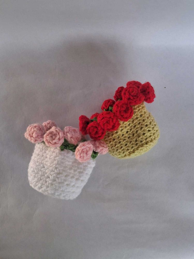 Crocheted Bouquet Airpod Case (Any 1)
