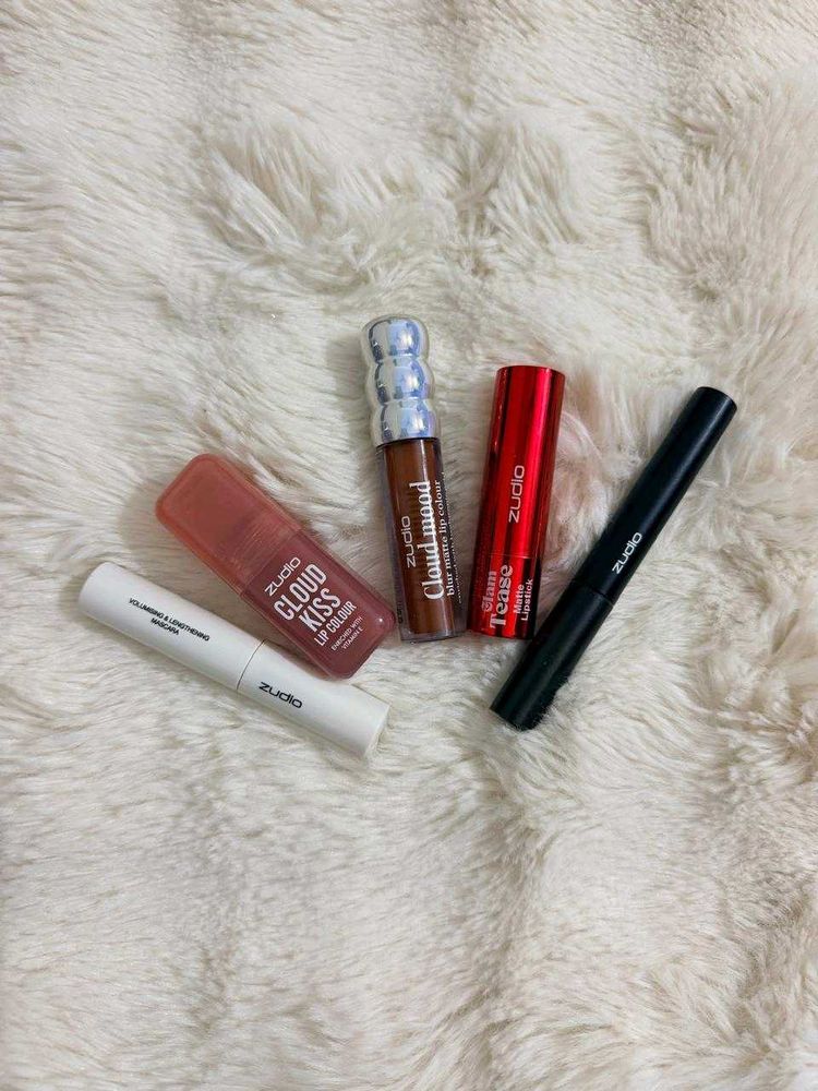 4 piece of makeup set