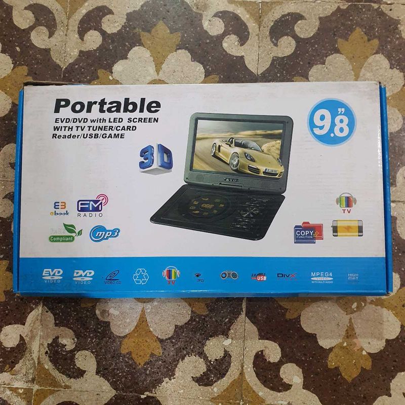 Portable DVD Player with 9.8" Screen