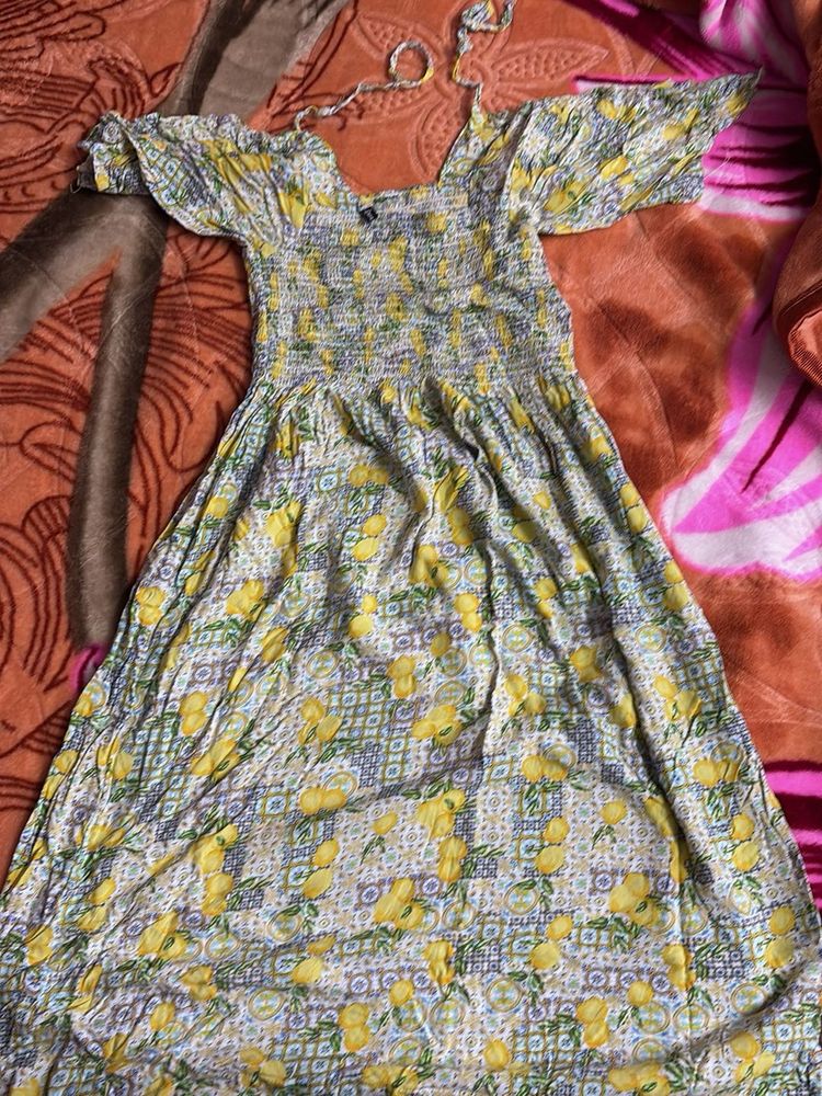 Charming Lemon Print Maxi Dress
