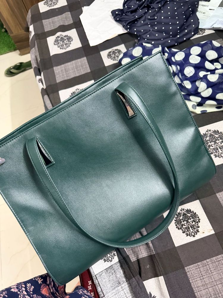 new classy green solid pu tote bag