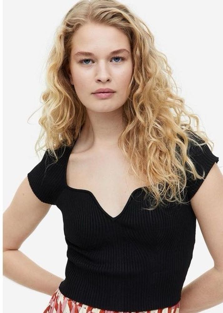 🎉SALE🖤H&amp;M Sweetheart neck Rib-knit Top (New)