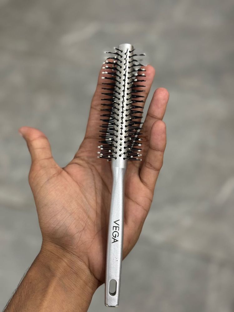 Vega Round Hair Brush
