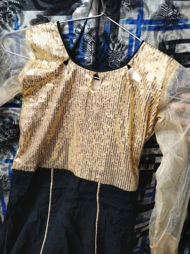 Black Golden Sequence Heavy Gown