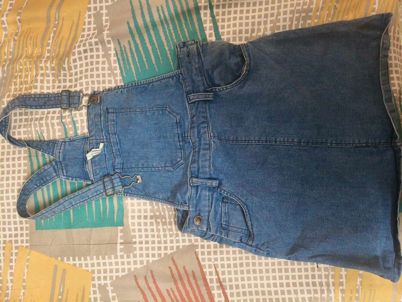 Pantaloons Denim Dangree skirt for 5-7 years