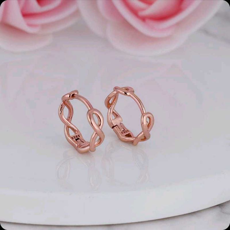 Rose Gold Infinity Knot Hoop Earrings🌟🌟🌟🌟🌟