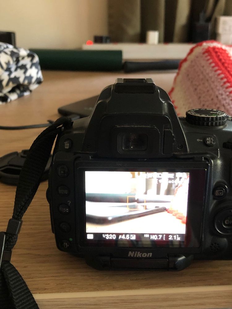 Nikon D5000 + 18-55 Lens
