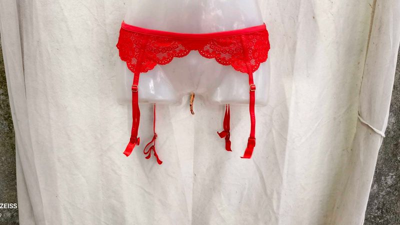10258. Lace Garter Belt - Red