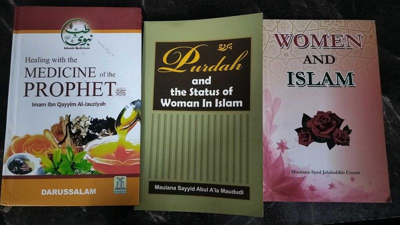 Set of 3 islamic books