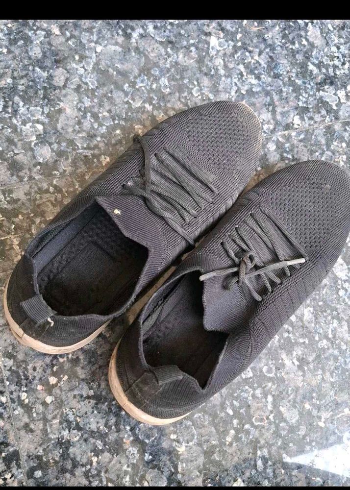 Comfortable Black Knit Slip-On Shoes