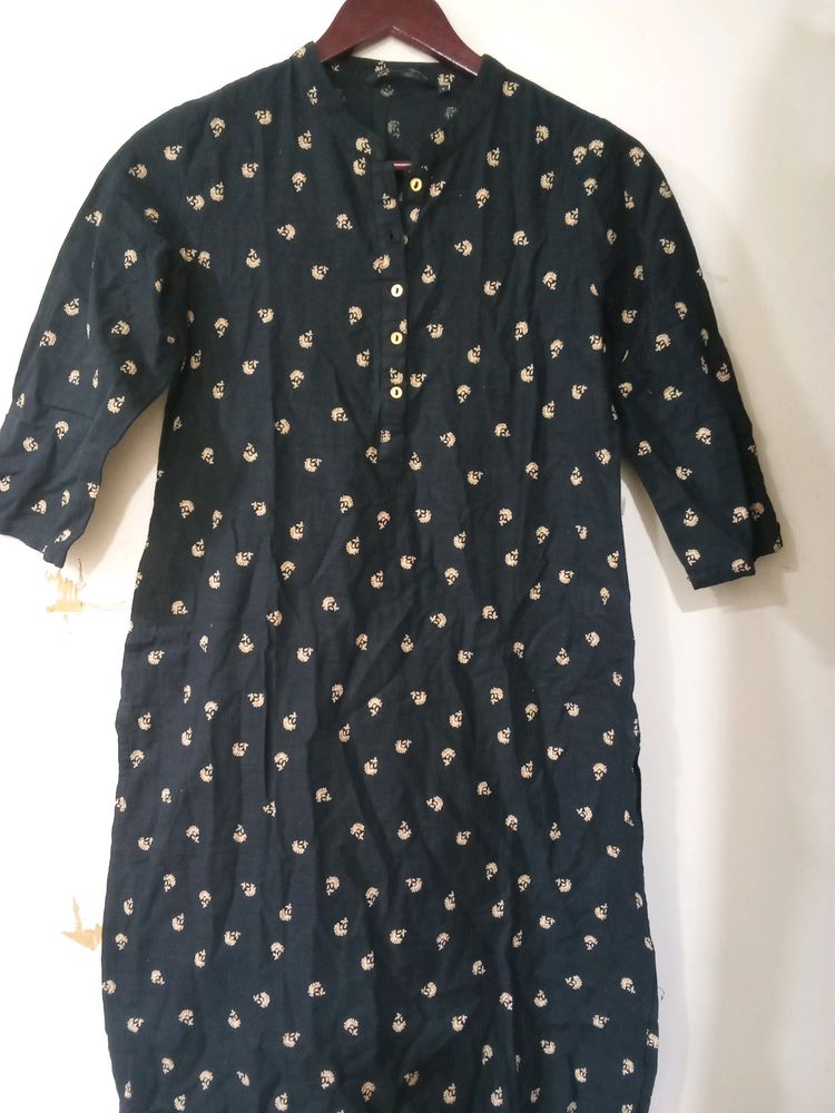 Black Kurti