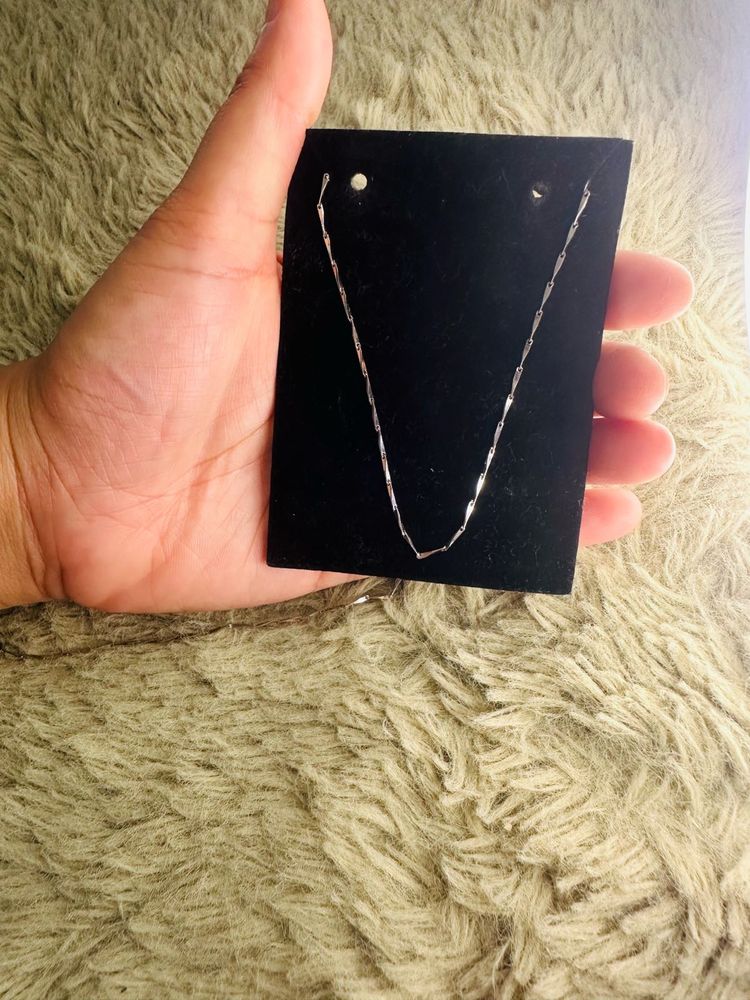 Elegant Silver Chain Necklace