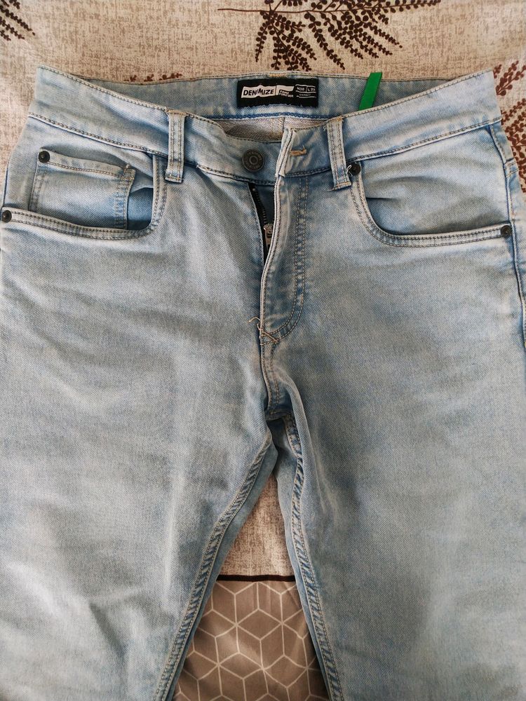 Denimize Medium Washed Relaxed Fit Jeans